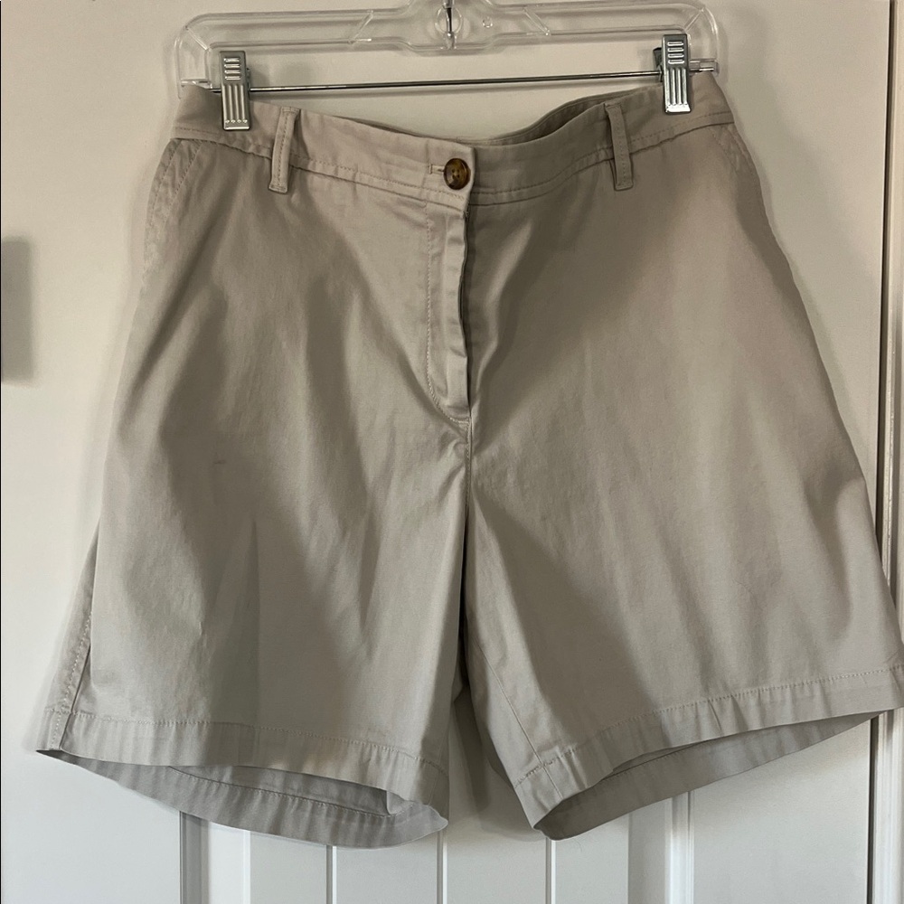 Talbots Women's girlfriend chino khaki Shorts